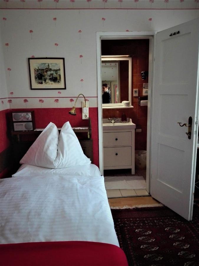 Hotel Schneider-Goessl Vienna Room photo